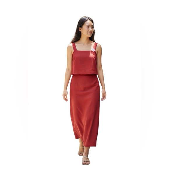 GAP Dresses & Skirts - NWT GAP linen blend maxi skirt and cropped top tank red size small/extra small